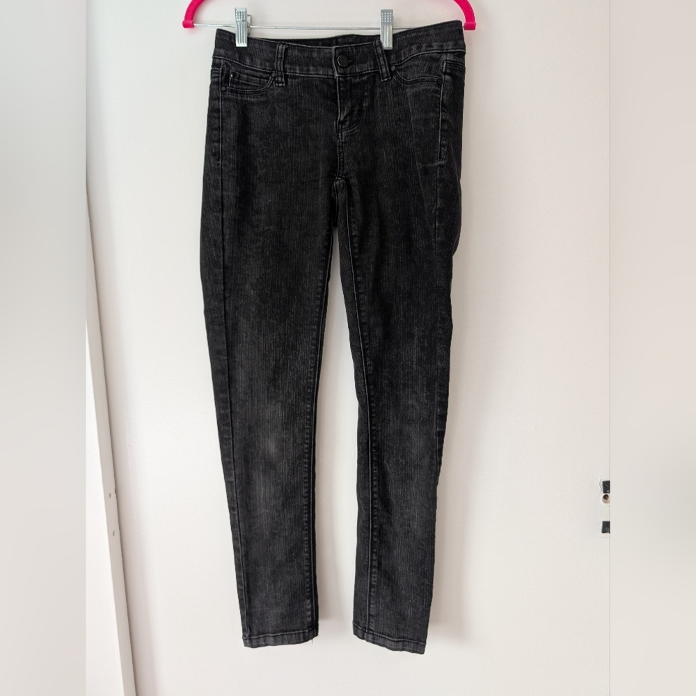 WHBM Contour XS Black Distressed Straight Leg Stretch Jeans